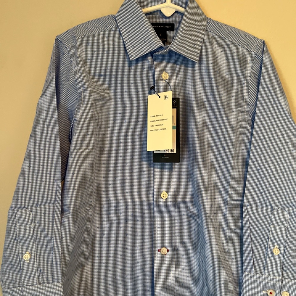 NWT TOMMY HILFIGER – Toddler Boy Button Dress Shirt – Size: 5
